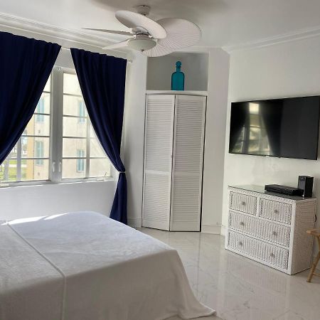 Sobe Ocean View Ocean Dr Charming Studio -316 Miami Beach Kültér fotó